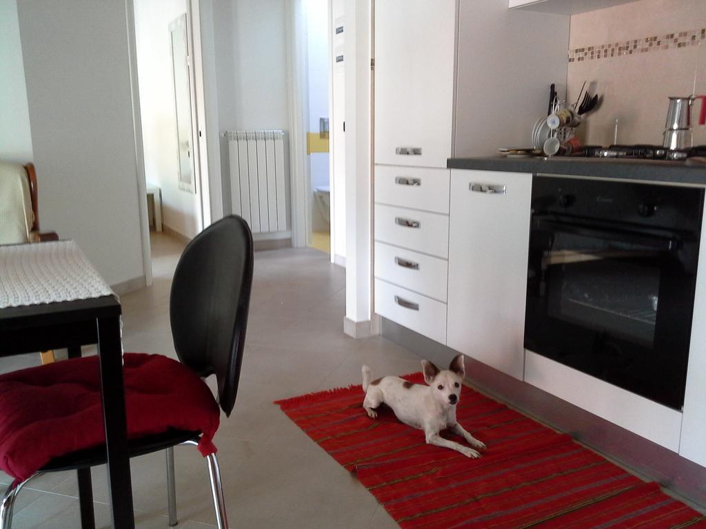 Casa Vacanze The Flea'S Home 폰디 객실 사진
